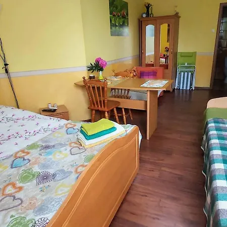 Dom Pod Grusza Apartment Chmielno Exterior photo